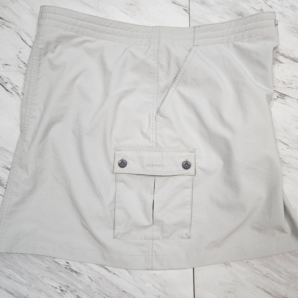 Patagonia Women's Size 10 Inter-Continental Hideaway Skirt Skort Active Cargo - Picture 13 of 16